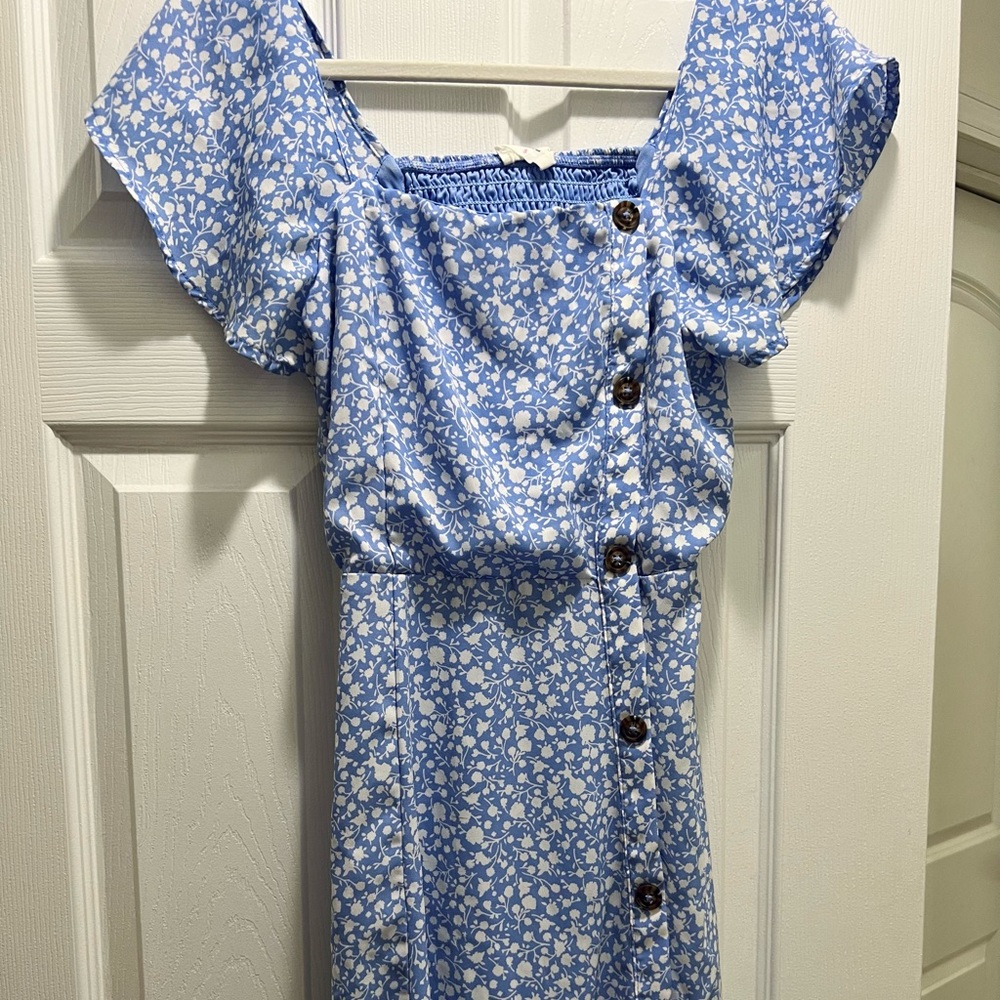 Off the shoulder floral sun dress - size small